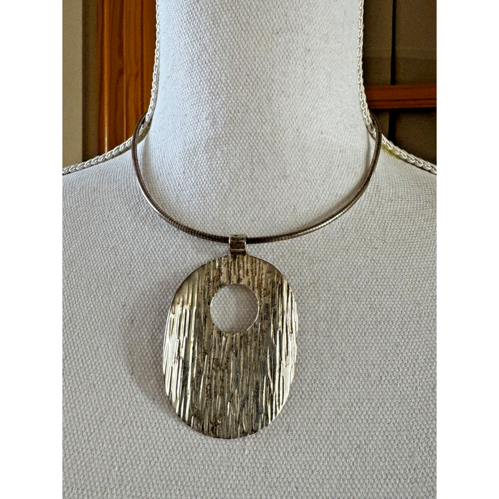 925 Sterling Silver Choker Textured Cutout Oval Pendant Necklace 40gr